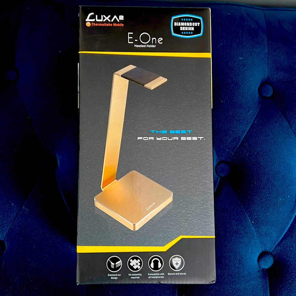 BRAND NEW!! LUXA2 E-One Gold Universal Headphone Stand for Headsets